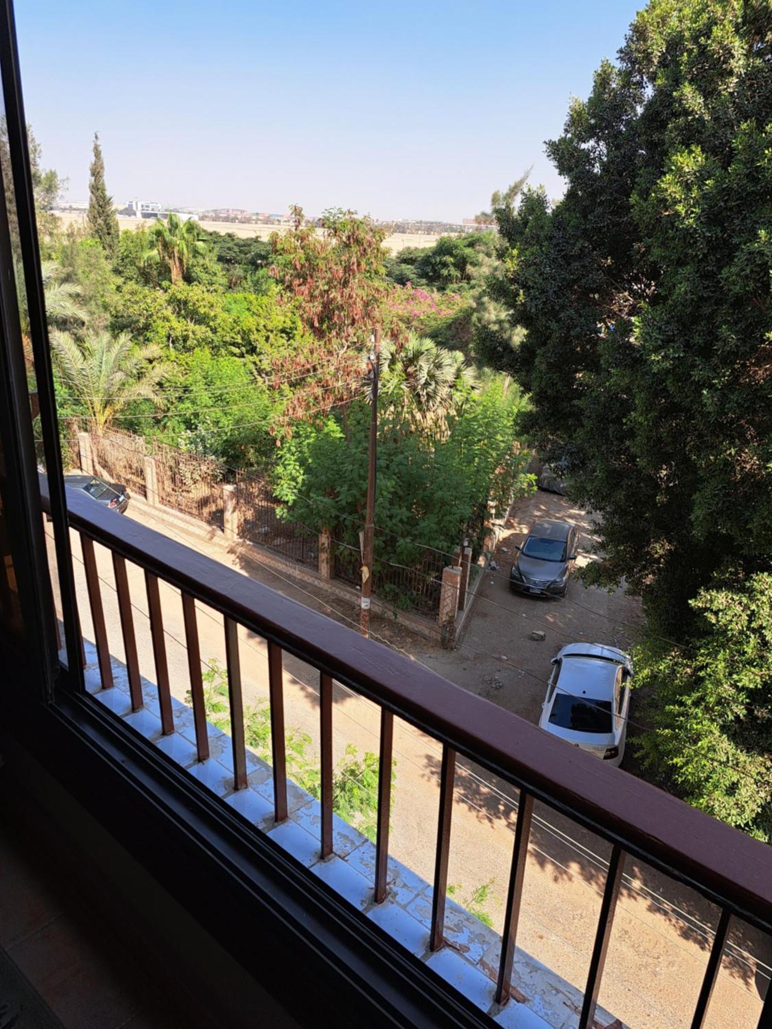 Panorama Apartment With A Charming View Of Cairo International Airport All The Apt For You With Free Airport Pick Up Or Drop Off Limousine شقة بانوراما بإطلالة ساحرة على مطار القاهرة الدولي Esterno foto